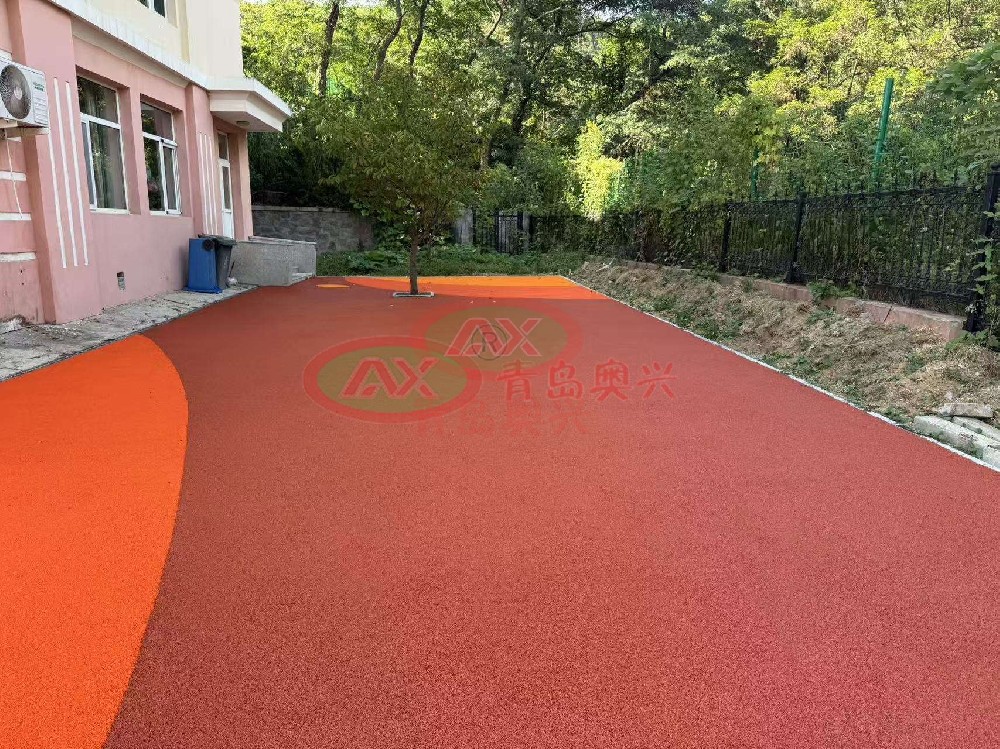 青岛奥兴塑胶跑道技术白皮书：材质、工艺、规格与选型标准